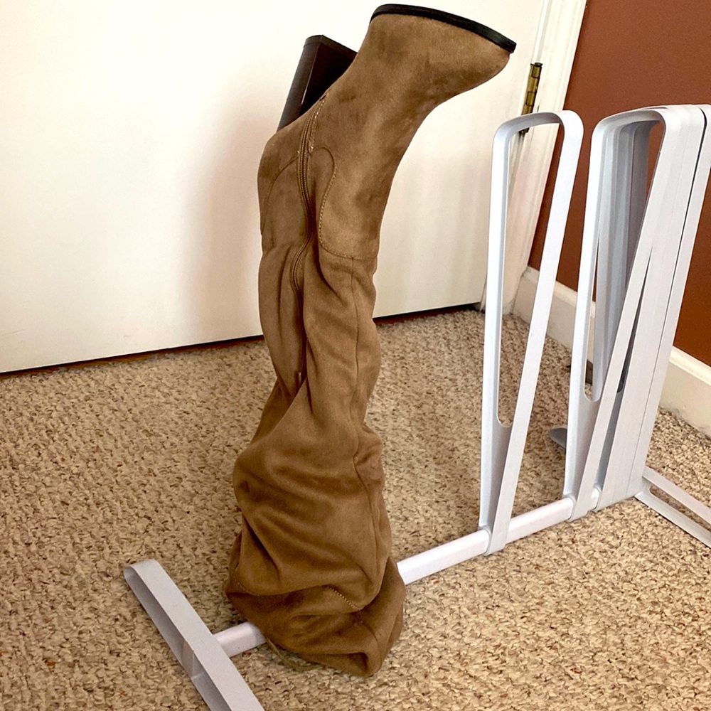 Qupid knee high boots. Tan. Size 8.5.